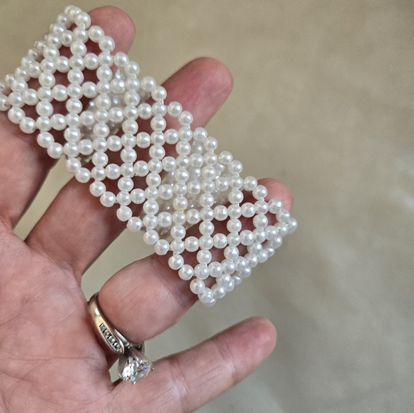Beaded faux pearl stretch bracelet One size  White Lace Look Bangle Stackking - Picture 4 of 8